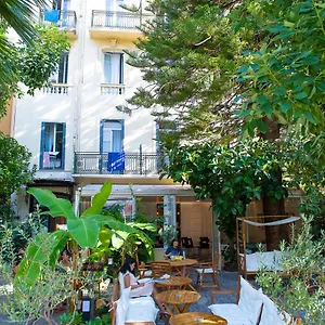 https://auberge-de-jeunesse-hi-nice.fr-provencehotel.com