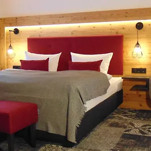 Mariandl 3* Bergen (Bavaria)